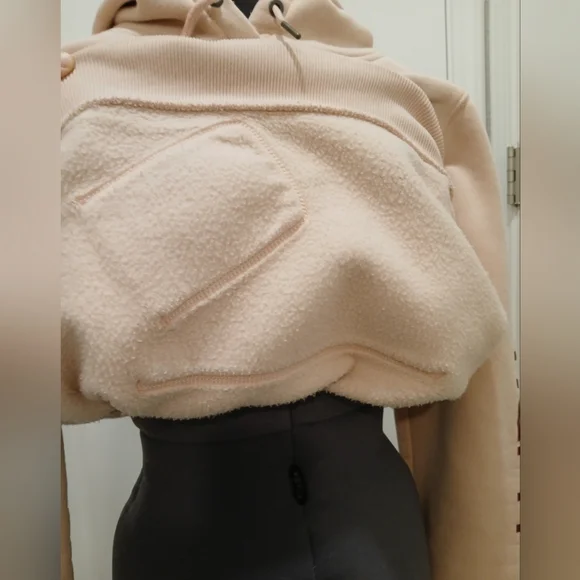 Carhartt Pale Pink Hoodie‎ - Picture 7 of 9